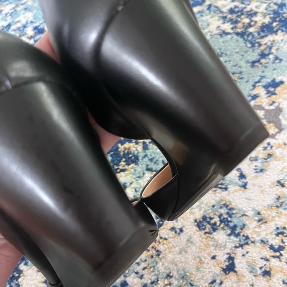 Kenneth Cole Reaction Wedge Heel - Picture 4 of 4